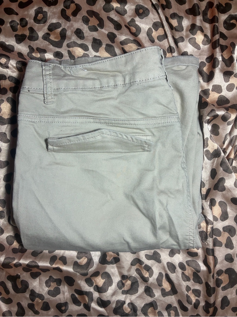 ⭒ VIP jeans beige cargo pants